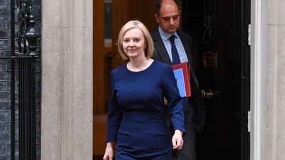Britain's Immigration Rules: Liz Truss, UK prime minister, departs 10 Downing Street. (Bloomberg)
