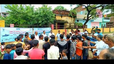 A pledge to protect rivers being administered during an event at Prayagraj on Sunday. (HT photo)