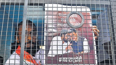 NCP activists were detained after they staged protest against the current Shinde-Fadnavis government over losing the Vedanta-Foxconn deal to Gujarat (HT PHOTO) NCP activists were detained after they staged protest against the current Shinde-Fadnavis government over losing the Vedanta-Foxconn deal to Gujarat (HT PHOTO)