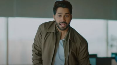 Varun Dhawan attempts to dance like Allu Arjun in his song Srivalli from Pushpa. Varun Dhawan attempts to dance like Allu Arjun in his song Srivalli from Pushpa.