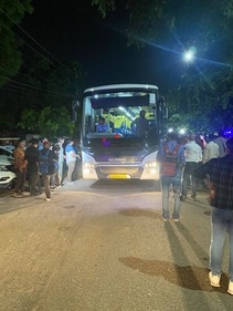 Rajasthan Congress MLAs to board a bus from MLA Shanti Dhaliwal's house. (HT photo) Rajasthan Congress MLAs to board a bus from MLA Shanti Dhaliwal's house. (HT photo)