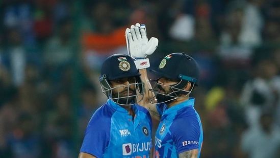 Virat Kohli and Suryakumar Yadav then almost took the game out of Australia's hands with a 104-run stand for the third wicket that came in just 62 balls (ANI)