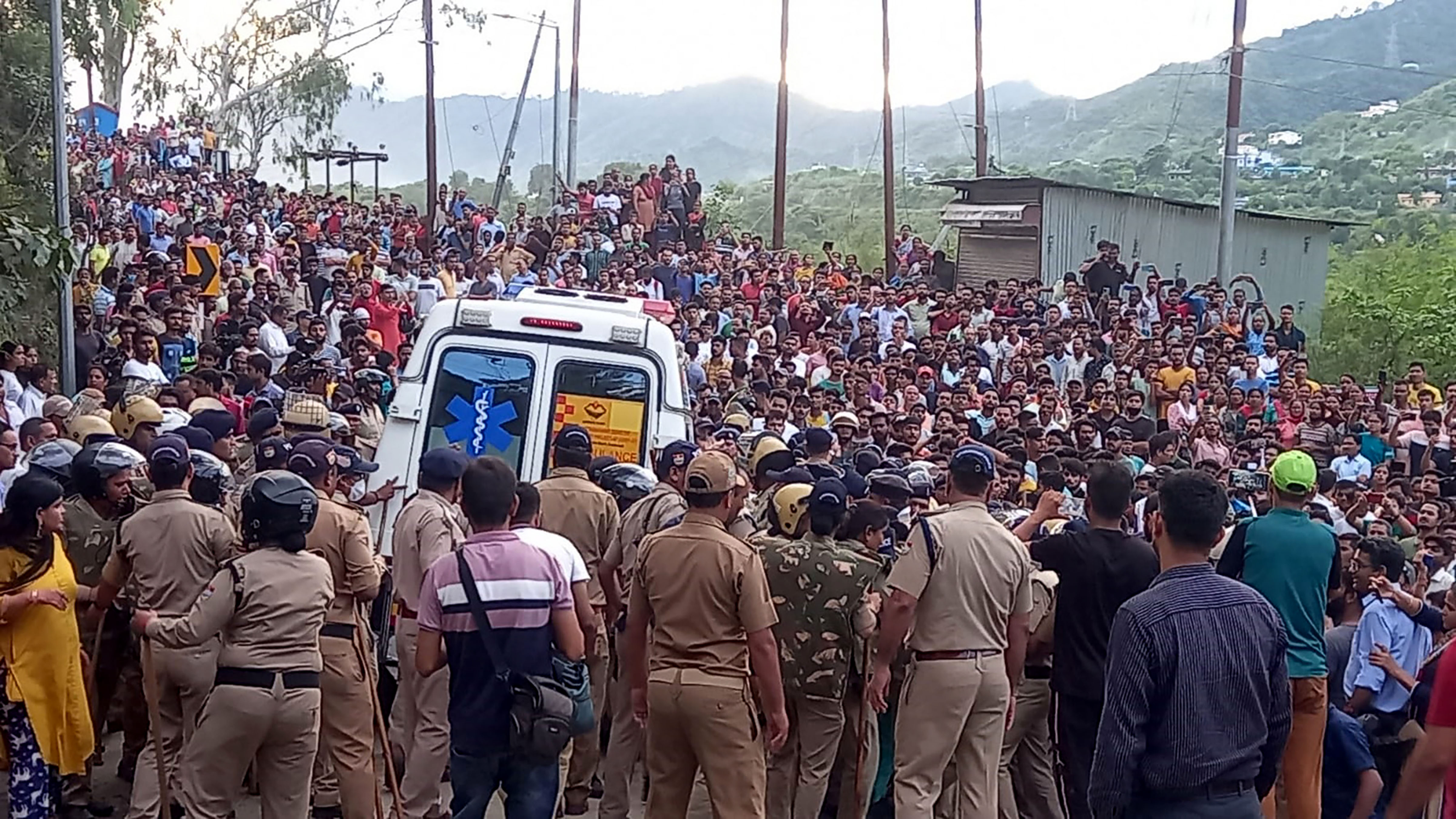 Mortal remains of Ankita Bhandari being taken for cremation, at Srinagar in Pauri Garhwal district on Sunday. (PTI) Mortal remains of Ankita Bhandari being taken for cremation, at Srinagar in Pauri Garhwal district on Sunday. (PTI)