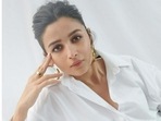 Alia Bhatt relished a pizza on Sunday. Alia Bhatt relished a pizza on Sunday.