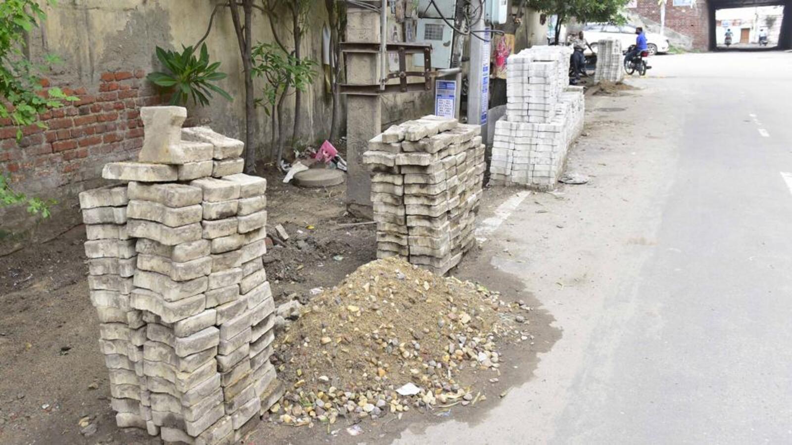 Ludhiana Installation of interlocking tiles initiated in Ram Nagar