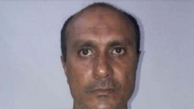 Naushad and his accomplice Haider Jaffri had posed as policemen and stolen gold jewellery from a 70-year-old woman while she was on her morning walk (HT Photo) Naushad and his accomplice Haider Jaffri had posed as policemen and stolen gold jewellery from a 70-year-old woman while she was on her morning walk (HT Photo)