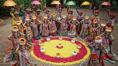 Garba is performed in a circle which represents the Hindu view of time. This dance form reflects the circle of life - from birth to death and shows one thing that remains constant, the Goddess. (ANI) Garba is performed in a circle which represents the Hindu view of time. This dance form reflects the circle of life - from birth to death and shows one thing that remains constant, the Goddess. (ANI)