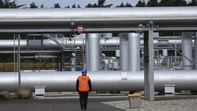 FILE PHOTO: Security walks in front of the landfall facility of the Baltic Sea gas pipeline Nord Stream 2 in Lubmin, Germany, September 19, 2022. (REUTERS)