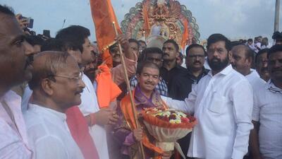 Champa Singh Thapa, personal assistant of Shiv Sena supremo Late Balasaheb Thackeray joins Eknath Shinde-led faction in the presence of Chief Minister Eknath Shinde (Praful Gangurde)