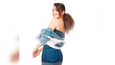 Rashmika Mandanna teased her hair for that extra volume and opted for a low ponytail with a few strands framing her face. (Instagram/@rashmika_mandanna)