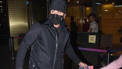 Ranbir Kapoor was spotted at the Mumbai airport early morning on Monday. He is riding high on the box office success of his film Brahmastra. He now has a film titled Animal in pipeline. (Varinder Chawla) 