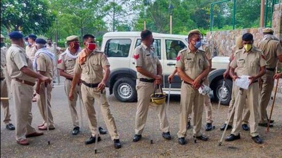 On the owner’s complaint, a first information report was registered against the three suspects under section 34 (common intention), 323 (voluntarily causing hurt) and 506 (criminal intimidation) of Indian penal code at DLF Phase-II police station on Sunday, said police. (Representative image/PTI) On the owner’s complaint, a first information report was registered against the three suspects under section 34 (common intention), 323 (voluntarily causing hurt) and 506 (criminal intimidation) of Indian penal code at DLF Phase-II police station on Sunday, said police. (Representative image/PTI)