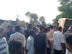 One child was killed after a school bus carrying forty kids met with an accident in Madhya Pradesh's Sagar on Tuesday.(ANI) One child was killed after a school bus carrying forty kids met with an accident in Madhya Pradesh's Sagar on Tuesday.(ANI)