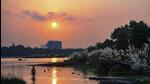On Monday, the average 24-hour AQI was 100 in the satisfactory category. (Hindustan Times) On Monday, the average 24-hour AQI was 100 in the satisfactory category. (Hindustan Times)