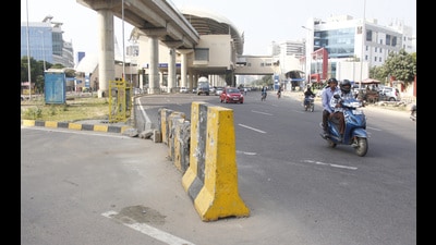 A view of AIT Chowk, one of the three major points on the 8 km Golf Course Road, in Gurugram. (HT Archive) A view of AIT Chowk, one of the three major points on the 8 km Golf Course Road, in Gurugram. (HT Archive)