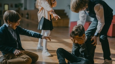 Parenting Tips: How to stay&nbsp;calm when children throw tantrums (Mikhail Nilov)