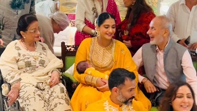 Sonam Kapoor and Vayu with the full family. Sonam Kapoor and Vayu with the full family.