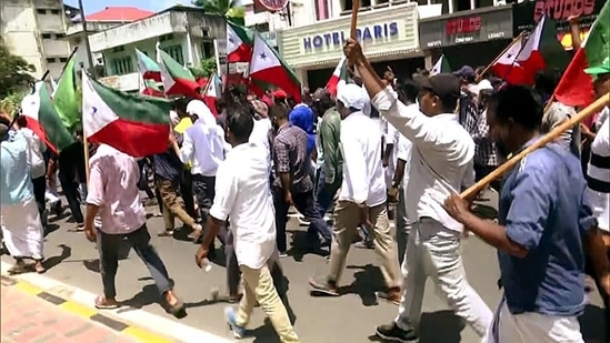 PFI members taking to the streets against the raids on Friday. (ANI)