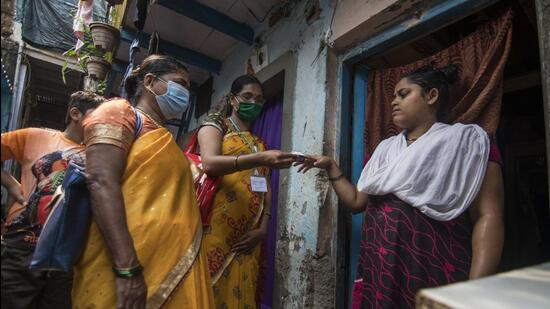 The health workers are expected to visit 25 homes for the TB survey and required to counsel family members. (Pratik Chorge/HT PHOTO)