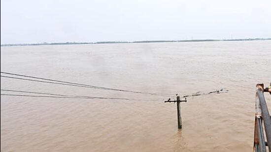 Moderate to heavy rains lashed several parts of Telangana in since Monday evening, owing to surface circulation formed over western central Bay of Bengal and its surrounding areas, bringing normal life to a halt. (Representative Photo)