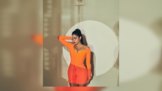In less than 24 hours, Janhvi Kapoor's post garnered more than 1 million likes and the comment section was flooded with praises.(Instagram/@janhvikapoor)