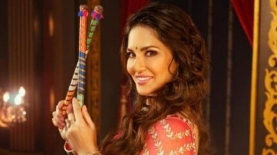 Sunny leone hot sale in lehenga