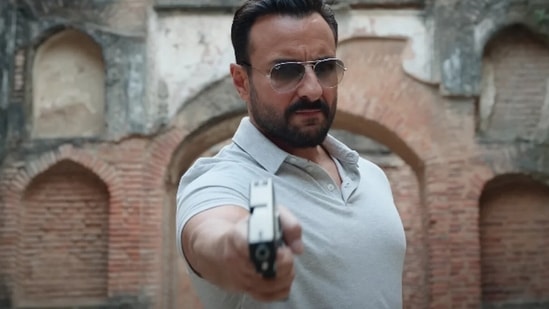 Saif Ali Khan as Vikram in Vikram Vedha.