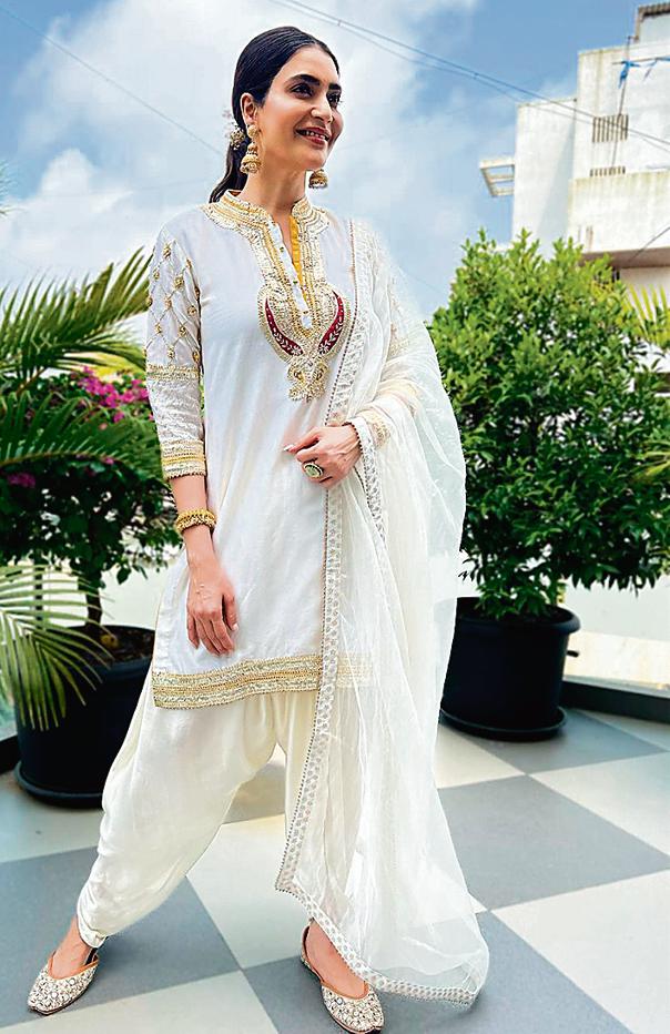 Actor Karishma Tanna Actor Karishma Tanna
