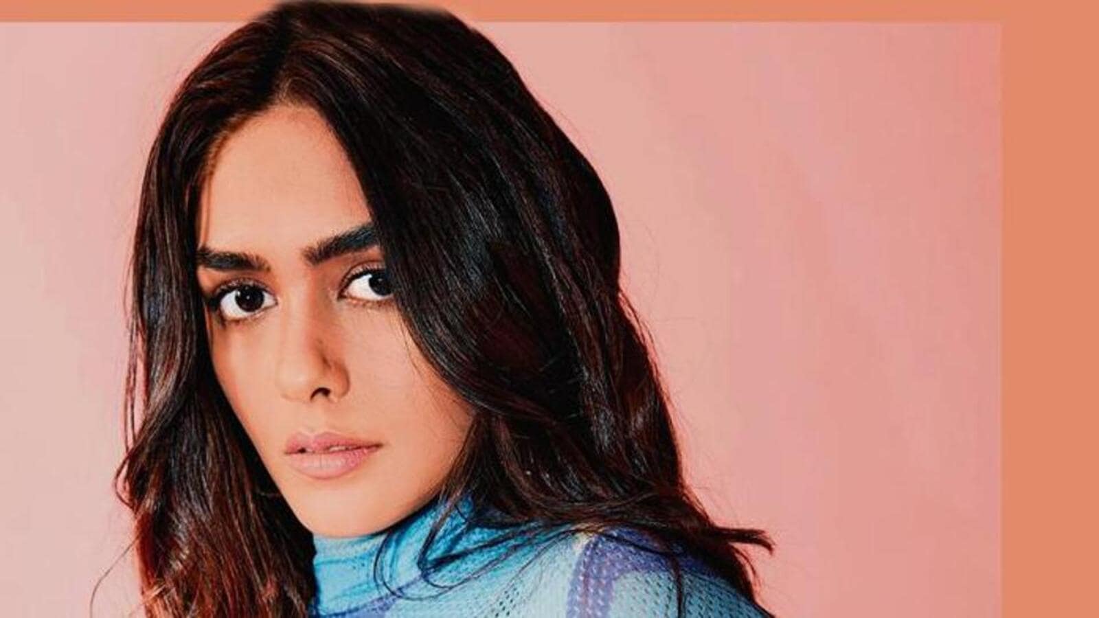 Mrunal Thakur Been trying hard to