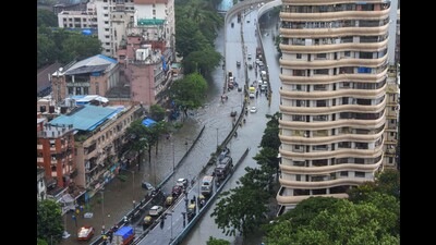 With urban flooding increasingly disrupting life in big cities, the central government is looking at it as a national problem and framing short- and long- term policies for the same (FILE PHOTO) With urban flooding increasingly disrupting life in big cities, the central government is looking at it as a national problem and framing short- and long- term policies for the same (FILE PHOTO)
