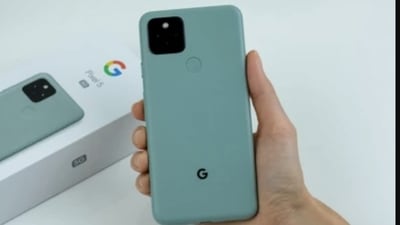 Explore the wide range of 6-inch Google phones in India (Shutterstock) Explore the wide range of 6-inch Google phones in India (Shutterstock)