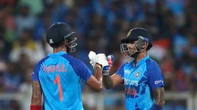 India lost two wickets early as the South African pacers used the conditions as well but Suryakumar Yadav and KL Rahul steadied the chase, (AP) India lost two wickets early as the South African pacers used the conditions as well but Suryakumar Yadav and KL Rahul steadied the chase, (AP)