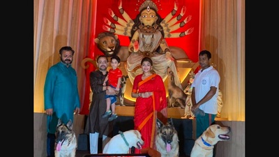 The image shows the K9 Labradors and German Shepherds at a pet-friendly Durga puja in Kolkata. (Twitter/@KolkataPolice)