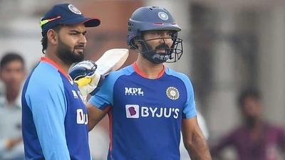 India wicketkeeper-batters Rishabh Pant and Dinesh Karthik (Twitter) India wicketkeeper-batters Rishabh Pant and Dinesh Karthik (Twitter)