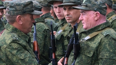 Russia-Ukraine War: Reservists drafted during the partial mobilisation attend a ceremony. (Reuters)