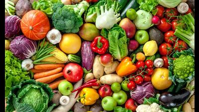 Prices of vegetables in Ludhiana including fresh peas, cauliflower, bell pepper, lemon and tomato have soared in the recent days. Peas topped the charts with wholesale price of over ₹200 and retail price of over ₹250. (Getty Images/iStockphoto) Prices of vegetables in Ludhiana including fresh peas, cauliflower, bell pepper, lemon and tomato have soared in the recent days. Peas topped the charts with wholesale price of over ₹200 and retail price of over ₹250. (Getty Images/iStockphoto)