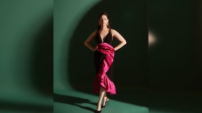 Tamannaah Bhatia's hairstylist gave her the iconic sleek back wet look and for makeup, she opted for the subtle glam look. (Instagram/@tamannaahspeaks) Tamannaah Bhatia's hairstylist gave her the iconic sleek back wet look and for makeup, she opted for the subtle glam look. (Instagram/@tamannaahspeaks)