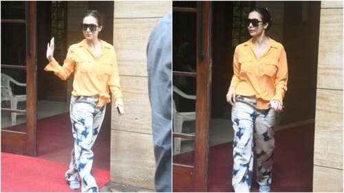 Malaika posed for the paparazzi. (HT Photos/Varinder Chawla)
