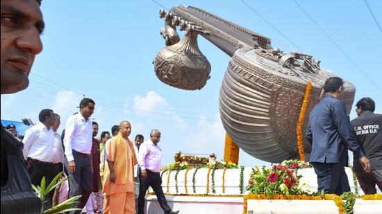 A 40-ft-long and 12-metre-high classical Indian instrument Veena, weighing 14 tonnes, has been installed at the Lata Mangeshkar Chowk in Ayodhya. (PTI) A 40-ft-long and 12-metre-high classical Indian instrument Veena, weighing 14 tonnes, has been installed at the Lata Mangeshkar Chowk in Ayodhya. (PTI)