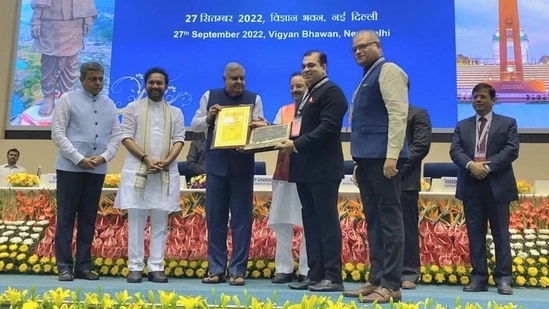 Rohan Khaunte, Minister for Tourism &amp; IT, Govt. of Goa and Nikhil Desai, IAS, Director of Tourism Govt. of Goa accepted the awards which were presented to them by Vice President of India Jagdeep Dhankar