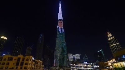 Shah Rukh Khan appearing on the Burj Khalifa. Shah Rukh Khan appearing on the Burj Khalifa.