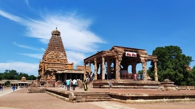 The image shows Tamil Nadu's Brihadeeswara Temple, a UNESCO World Heritage Site, built by Raja Raja Chola I in the 11th century. (Twitter/@iPraveenNath) The image shows Tamil Nadu's Brihadeeswara Temple, a UNESCO World Heritage Site, built by Raja Raja Chola I in the 11th century. (Twitter/@iPraveenNath)
