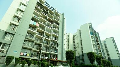 Residents of nearly all 132 ground floor flats in Grand Omaxe have resorted to similar encroachments and action will be taken against all of them, Noida authority officials said. (Sunil Ghosh/HT Photo) Residents of nearly all 132 ground floor flats in Grand Omaxe have resorted to similar encroachments and action will be taken against all of them, Noida authority officials said. (Sunil Ghosh/HT Photo)