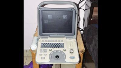 Health department and district family welfare officer team recovered the portable ultrasound machine, which was purchased for  ₹4.5 lakh from Delhi by the arrested accused, at sex determination centre operating illegally in Karnail Singh Nagar Street number 4, in Ludhiana. (Harvinder Singh/HT)