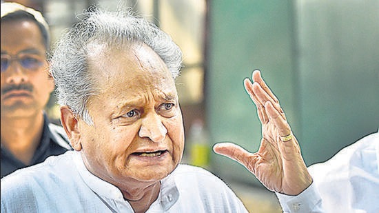 Chief Minister of Rajasthan Ashok Gehlot interacts with the press after meeting with Sonia Gandhi at her residence, in New Delhi (Sanjeev Verma/HT Photo) Chief Minister of Rajasthan Ashok Gehlot interacts with the press after meeting with Sonia Gandhi at her residence, in New Delhi (Sanjeev Verma/HT Photo)