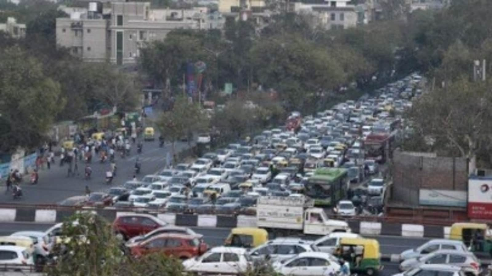 Delhi | Despite underpass, snarls at rush hour persist at Ashram intersection