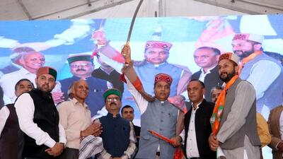 Chief minister Jai Ram Thakur being welcomed during a public meeting at Kumarsain in Shimla district on Friday. He laid foundation stones of 24 developmental projects worth ₹44.83 crore at Kumarsain. (HT Photo) Chief minister Jai Ram Thakur being welcomed during a public meeting at Kumarsain in Shimla district on Friday. He laid foundation stones of 24 developmental projects worth ₹44.83 crore at Kumarsain. (HT Photo)