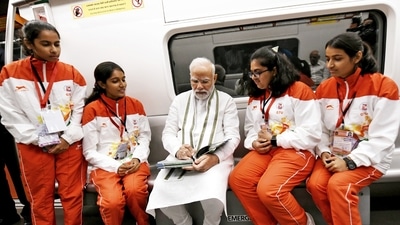 PM Modi flagged off the train from Gandhinagar Capital railway station around 10.30 am and then boarded the train. (ANI/ PIB) PM Modi flagged off the train from Gandhinagar Capital railway station around 10.30 am and then boarded the train. (ANI/ PIB)