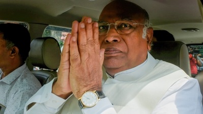 Senior Congress leader Mallikarjun Kharge leaves from his residence to file his nomination papers for the post of party president, in New Delhi, Friday,&nbsp; (PTI)