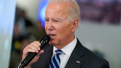 The U.S. on Friday sanctioned more than 1,000 people and firms connected to Russia’s invasion of Ukraine, including its Central Bank governor and families of National Security Council members, after President Vladimir Putin signed treaties absorbing occupied regions of Ukraine into Russia, in defiance of international law. (File) (AP)
